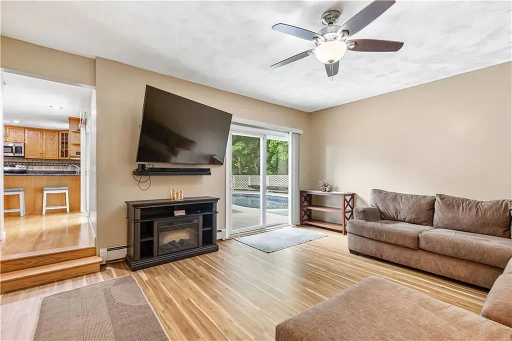 8 Palmer Street Smithfield RI 02828