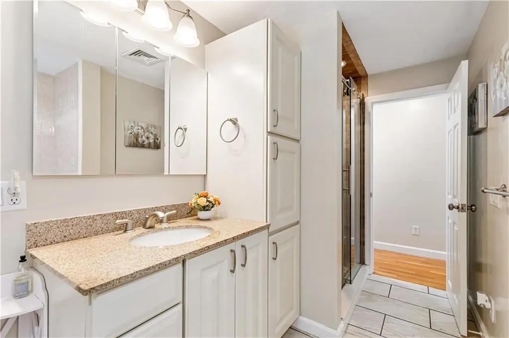 8 Palmer Street Smithfield RI 02828
