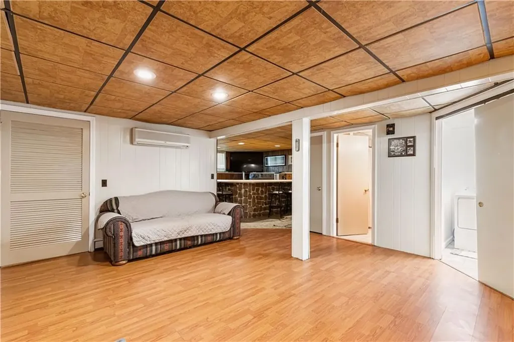 8 Palmer Street Smithfield RI 02828