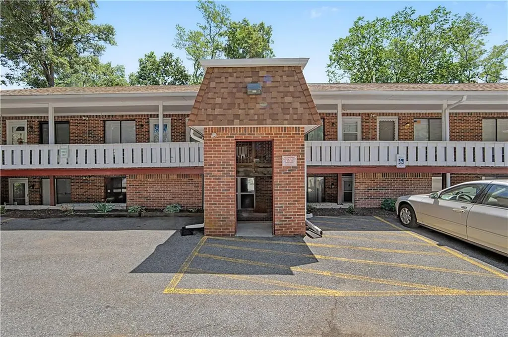 569 Smithfield Road North Providence RI 02904