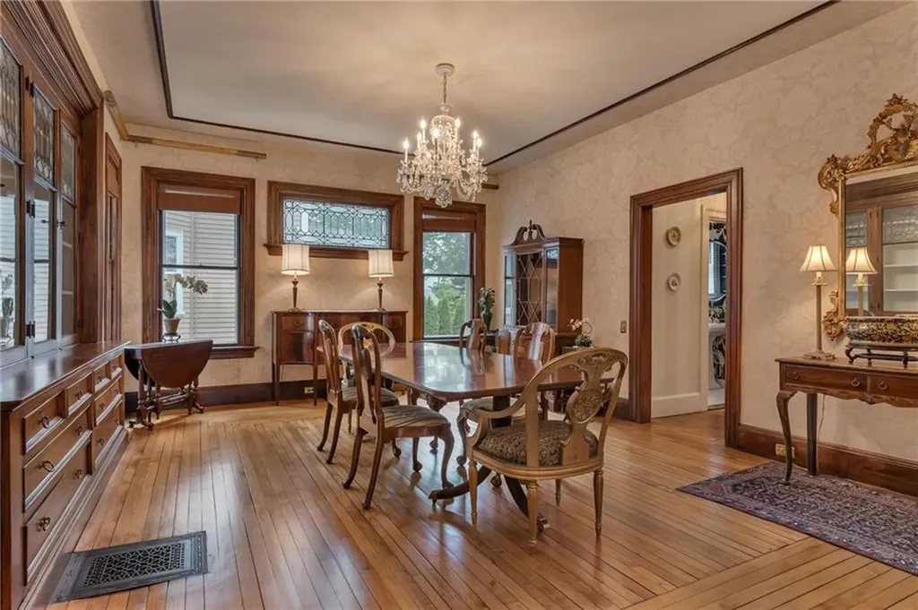 57 Arlington Avenue Providence RI 02906