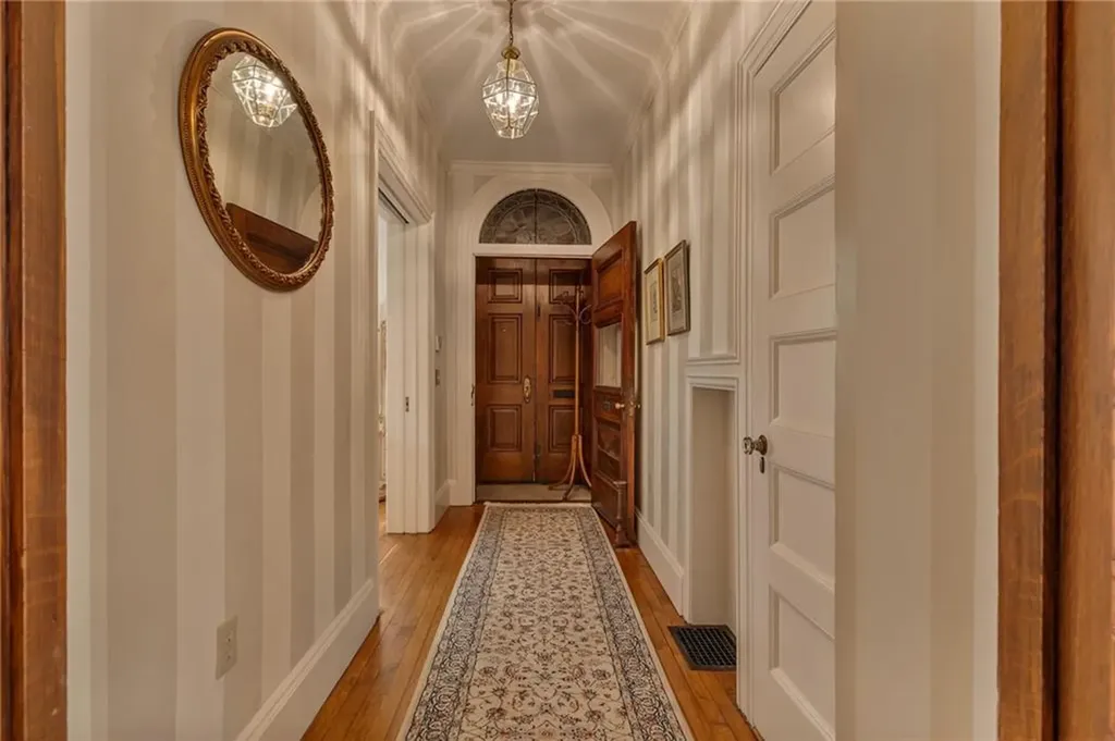 57 Arlington Avenue Providence RI 02906
