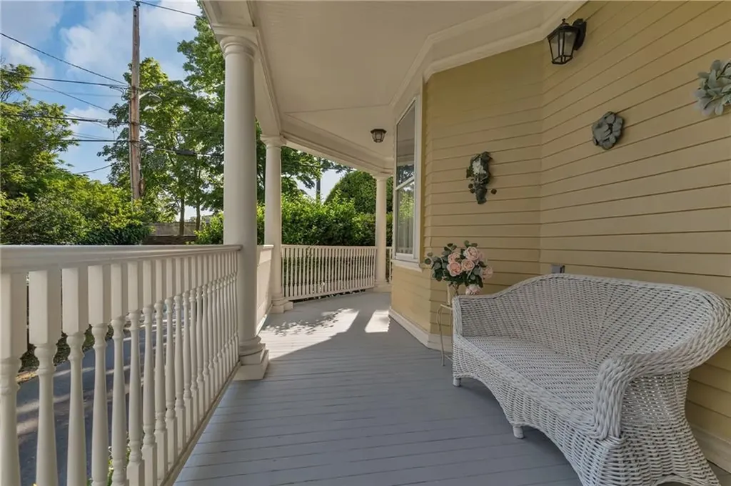57 Arlington Avenue Providence RI 02906