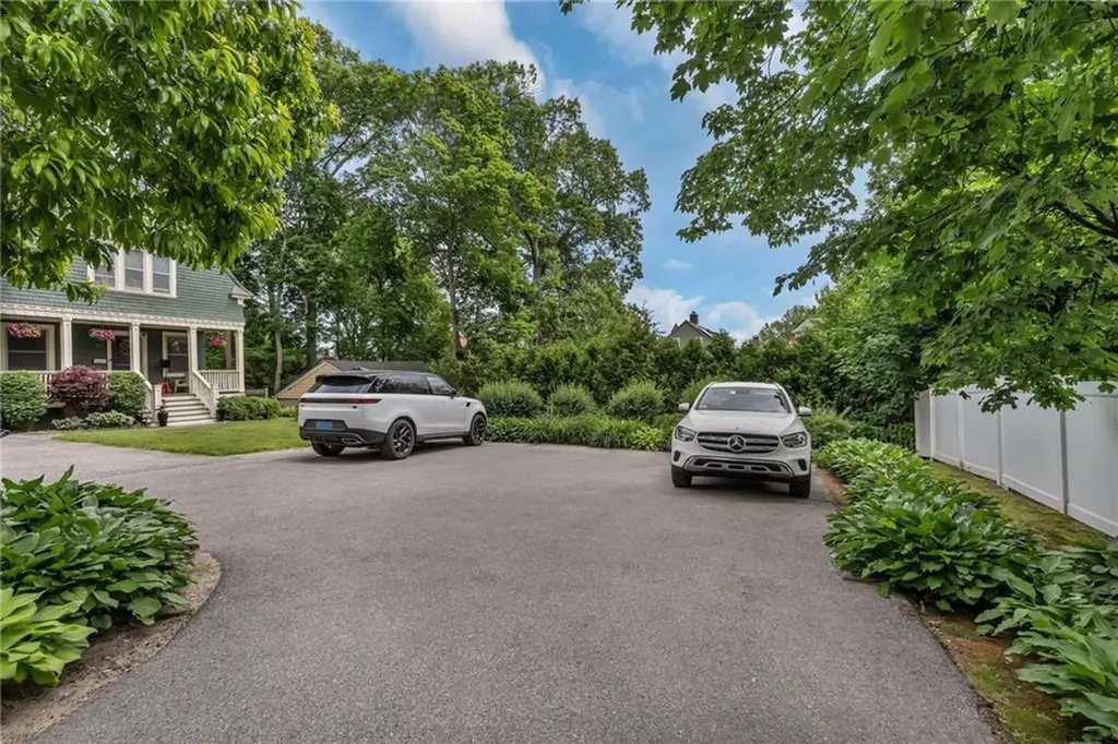 57 Arlington Avenue Providence RI 02906