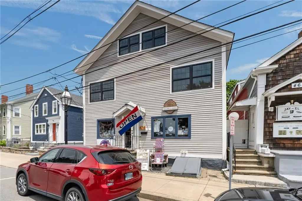 474 Thames Street Bristol RI 02809