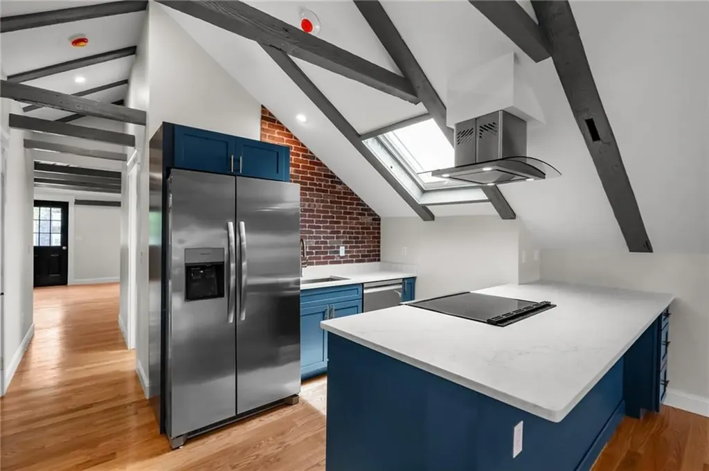 474 Thames Street Bristol RI 02809