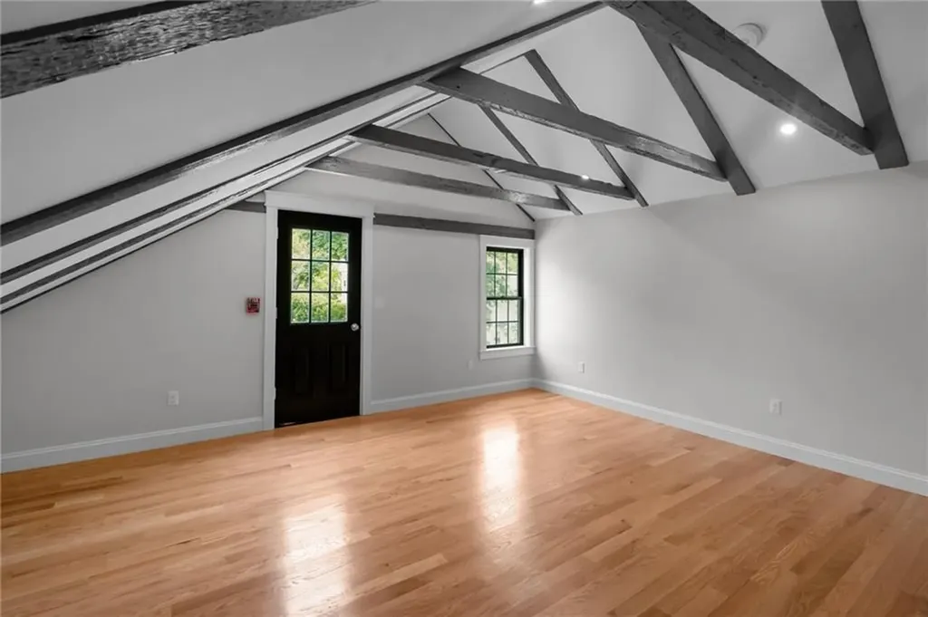 474 Thames Street Bristol RI 02809