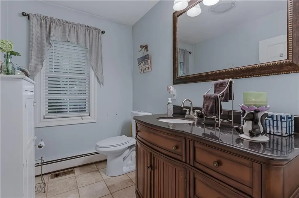 2446 Plainfield Pike Johnston RI 02919