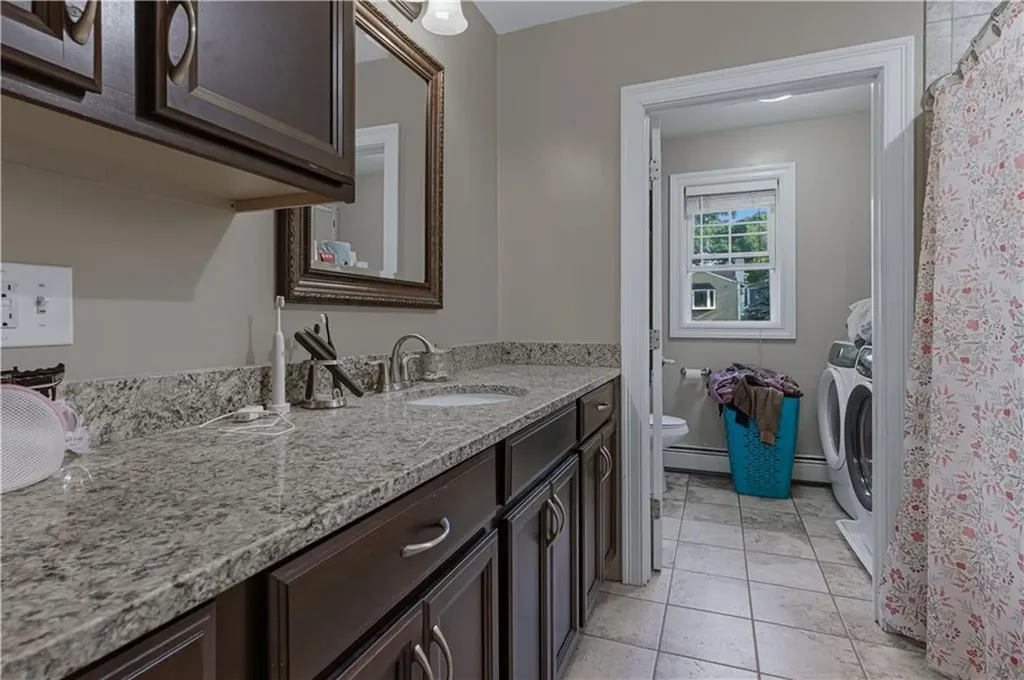 2446 Plainfield Pike Johnston RI 02919