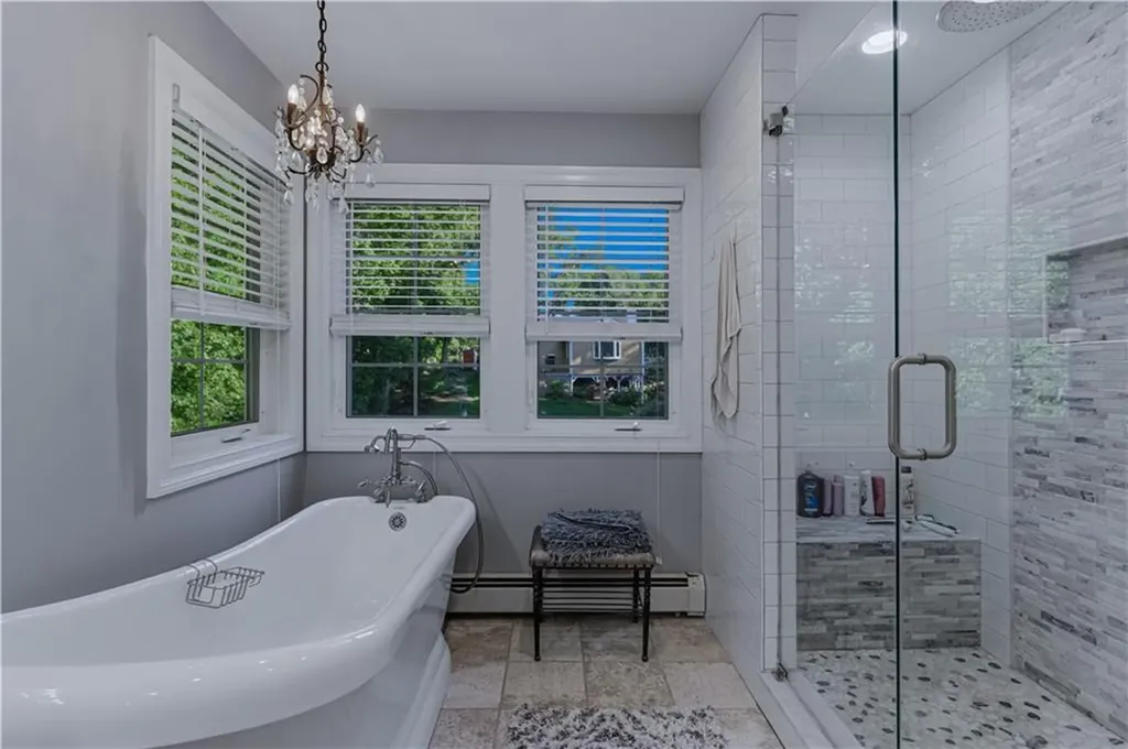 2446 Plainfield Pike Johnston RI 02919