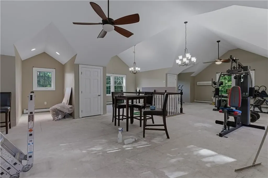 2446 Plainfield Pike Johnston RI 02919
