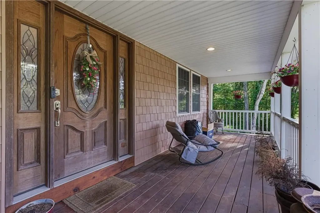 2446 Plainfield Pike Johnston RI 02919