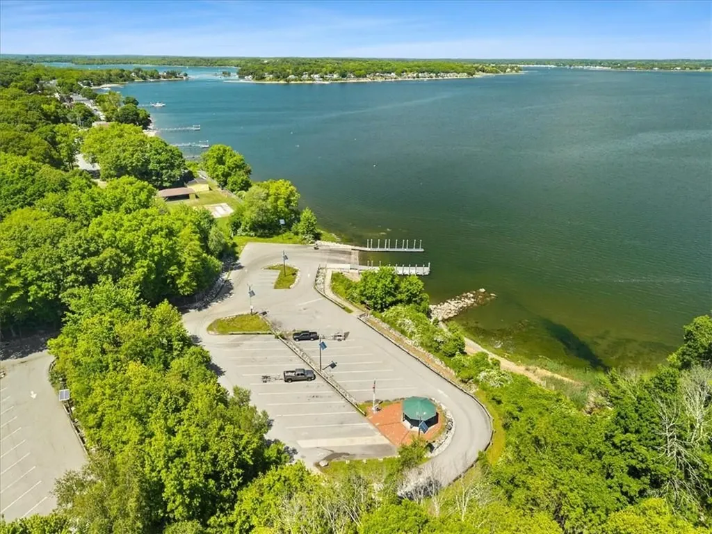 2 Lafayette Drive Bristol RI 02809