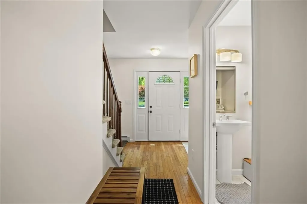 2 Lafayette Drive Bristol RI 02809