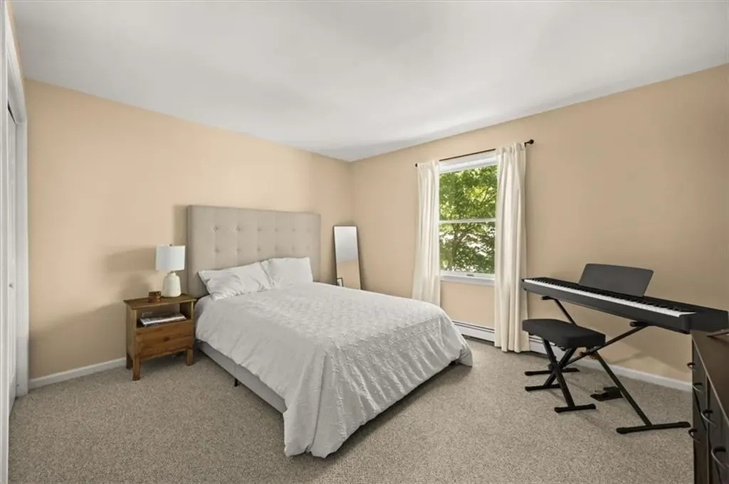 2 Lafayette Drive Bristol RI 02809