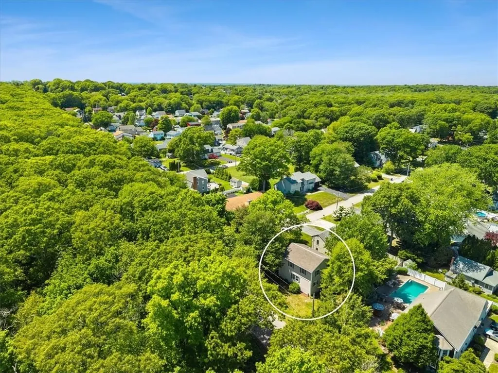 2 Lafayette Drive Bristol RI 02809