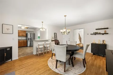 2 Lafayette Drive Bristol RI 02809