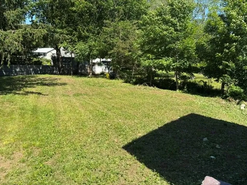 533 Scituate Avenue Cranston RI 02921