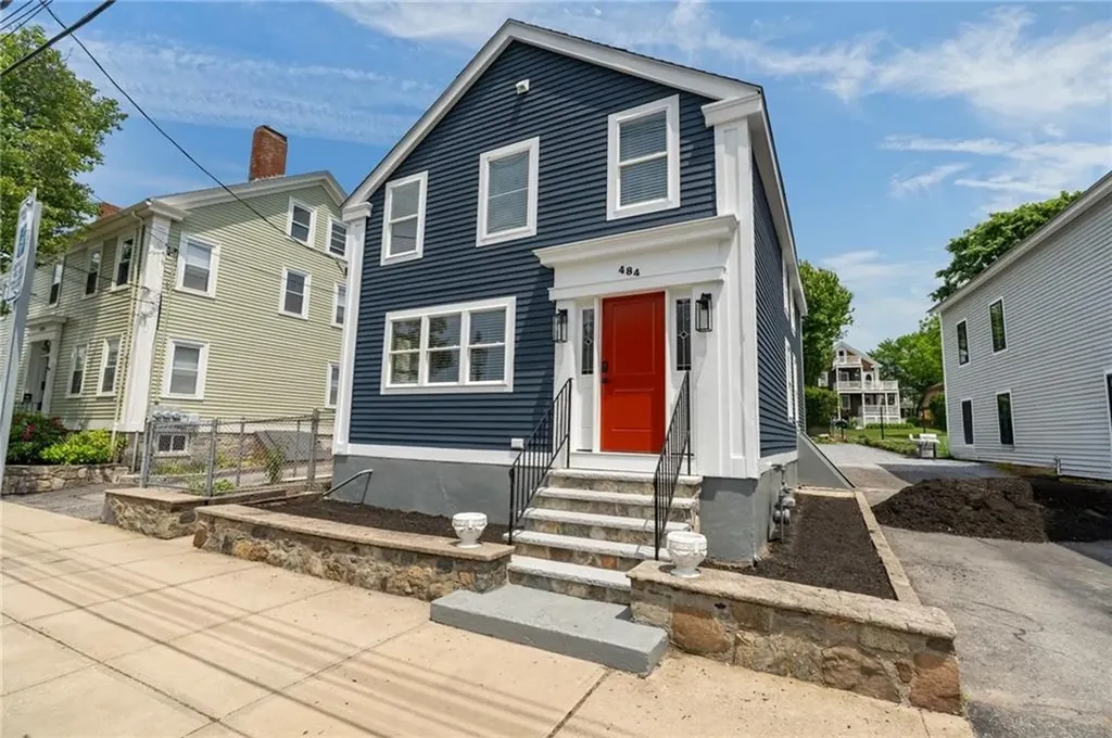 484 Thames Street Bristol RI 02809