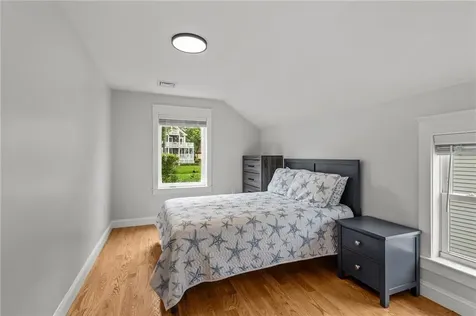 484 Thames Street Bristol RI 02809