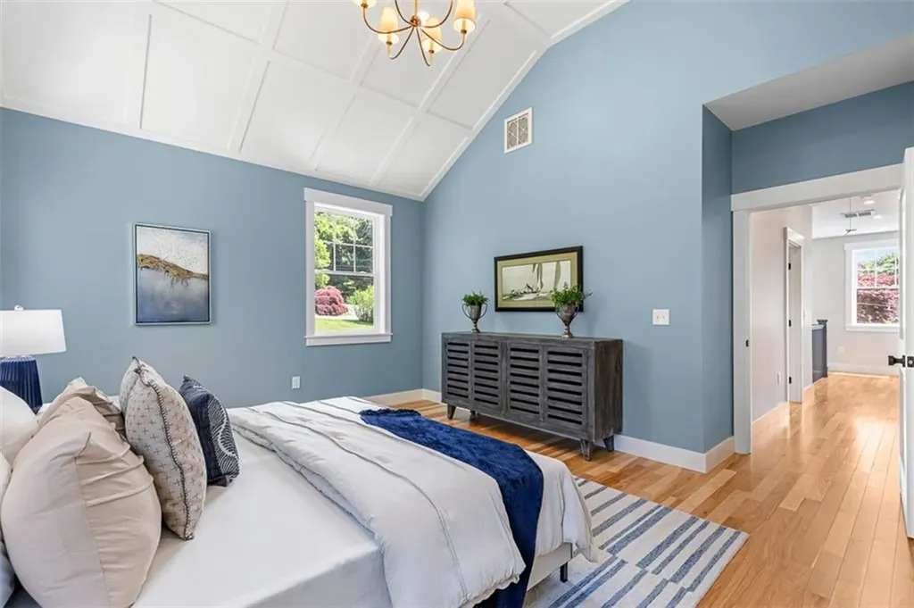 22 Farnsworth Avenue Tiverton RI 02878