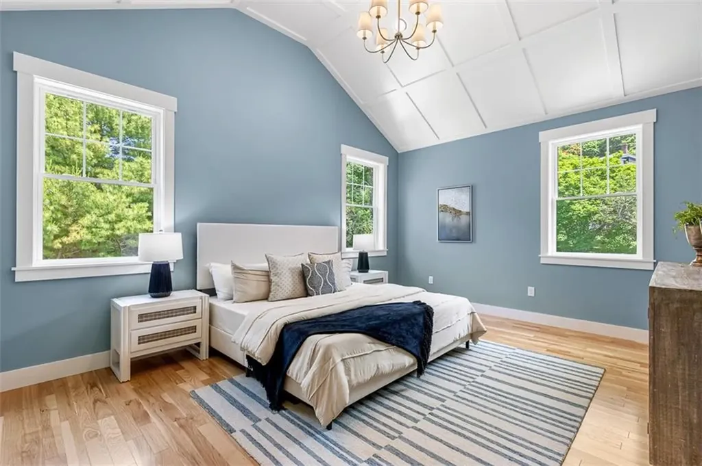 22 Farnsworth Avenue Tiverton RI 02878