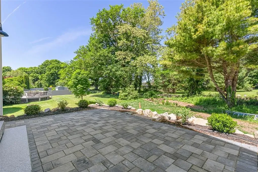 22 Farnsworth Avenue Tiverton RI 02878