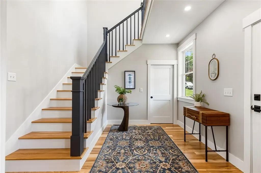 22 Farnsworth Avenue Tiverton RI 02878