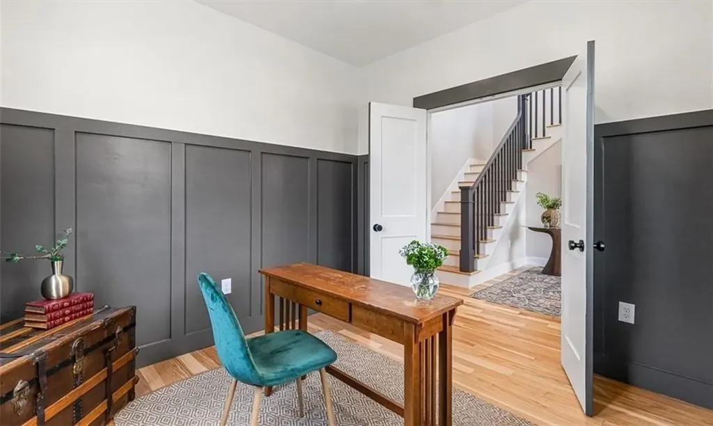 22 Farnsworth Avenue Tiverton RI 02878