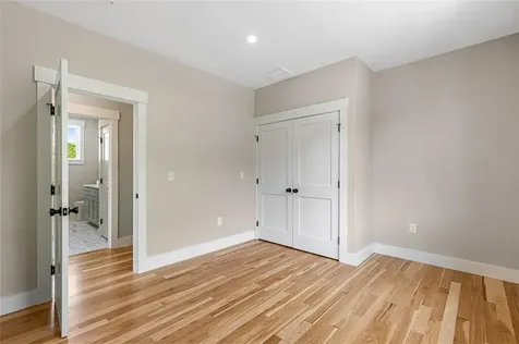 22 Farnsworth Avenue Tiverton RI 02878