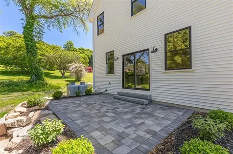 22 Farnsworth Avenue Tiverton RI 02878