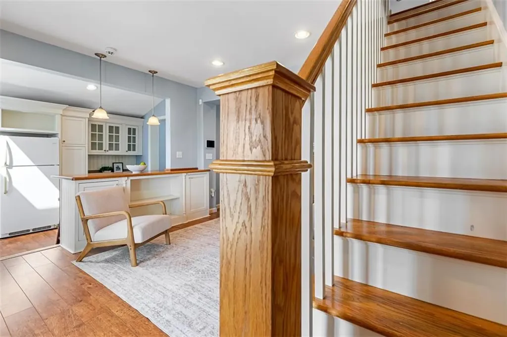 15 Shore Drive Barrington RI 02806
