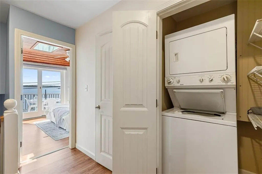 15 Shore Drive Barrington RI 02806