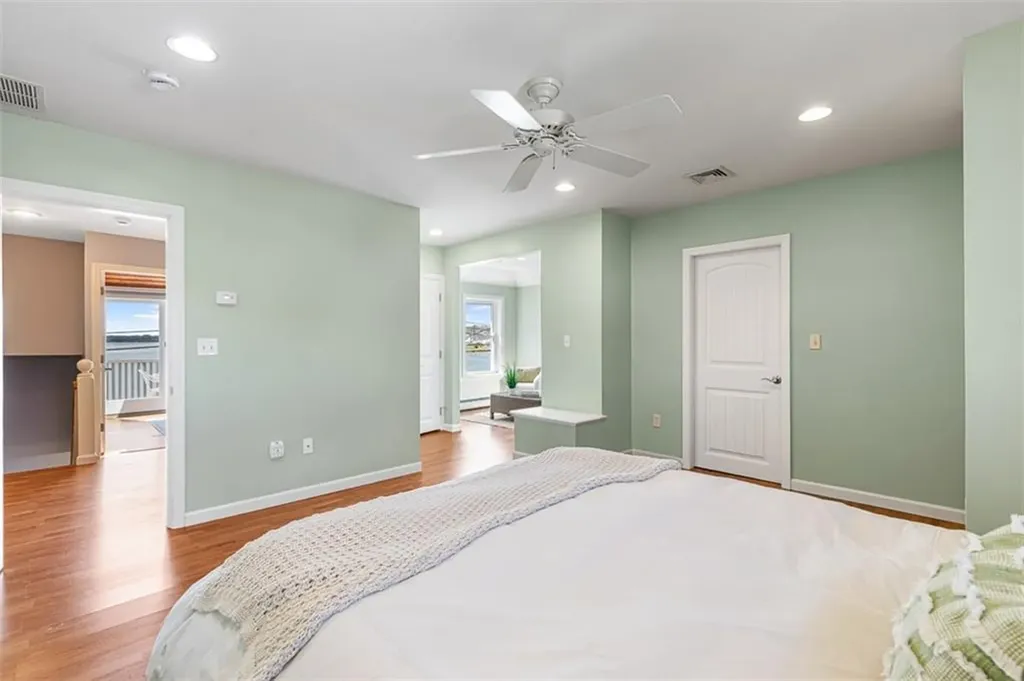 15 Shore Drive Barrington RI 02806