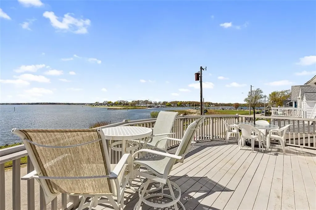 15 Shore Drive Barrington RI 02806