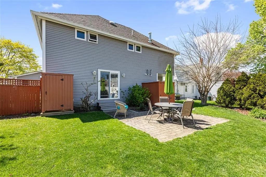 15 Shore Drive Barrington RI 02806
