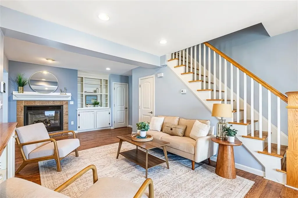 15 Shore Drive Barrington RI 02806