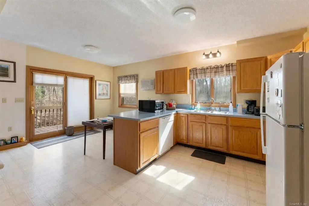 41 Margaret Henry Road Killingly CT 06239