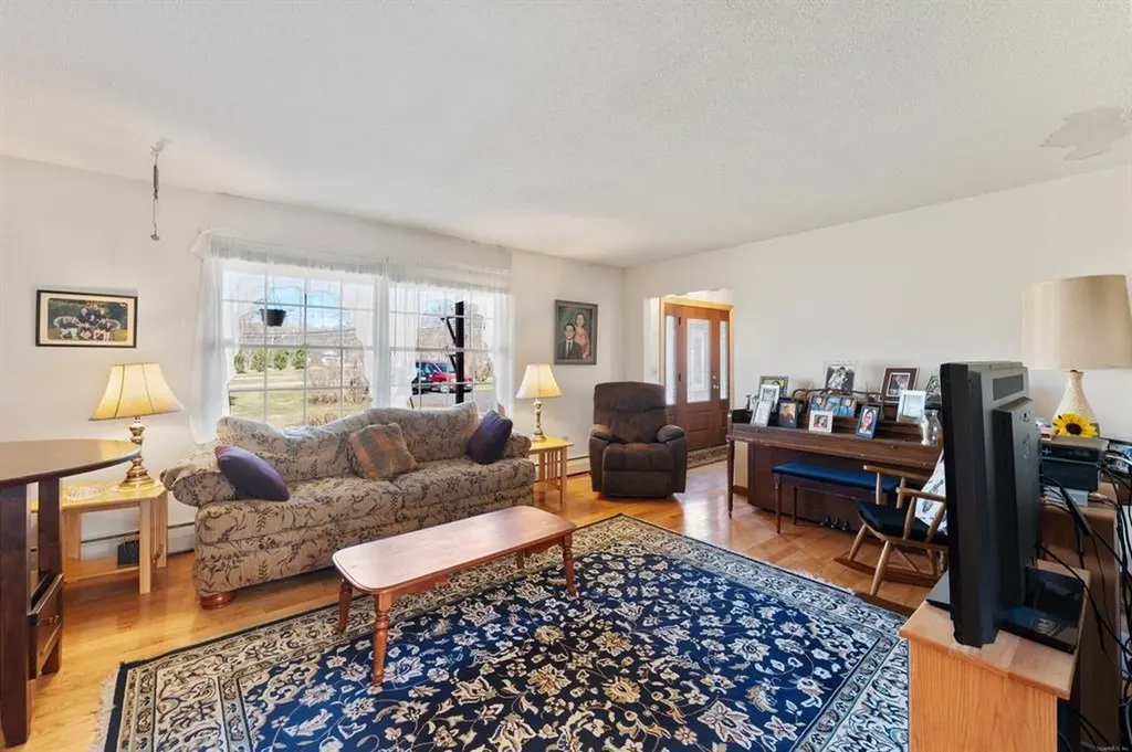 41 Margaret Henry Road Killingly CT 06239
