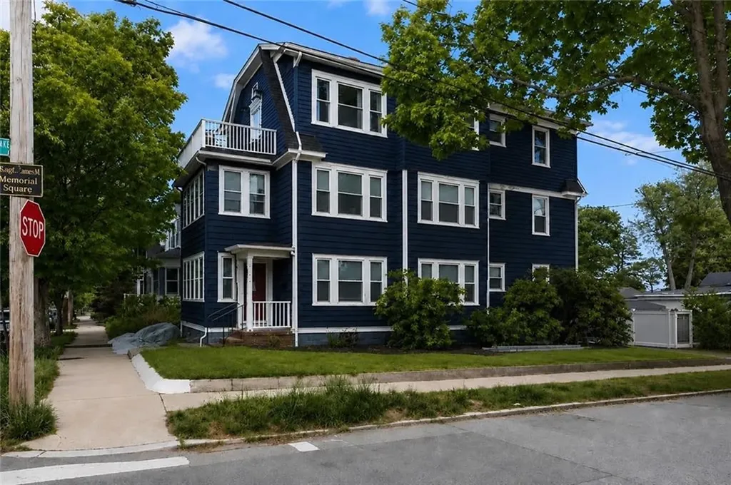 841 Hope Street Providence RI 02906