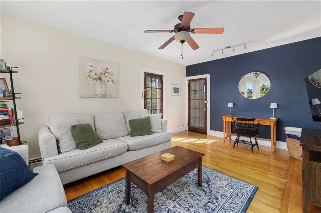 841 Hope Street Providence RI 02906