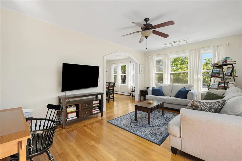 841 Hope Street Providence RI 02906