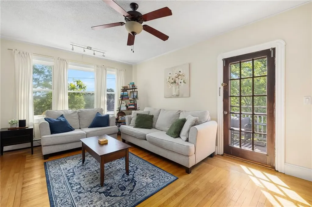 841 Hope Street Providence RI 02906