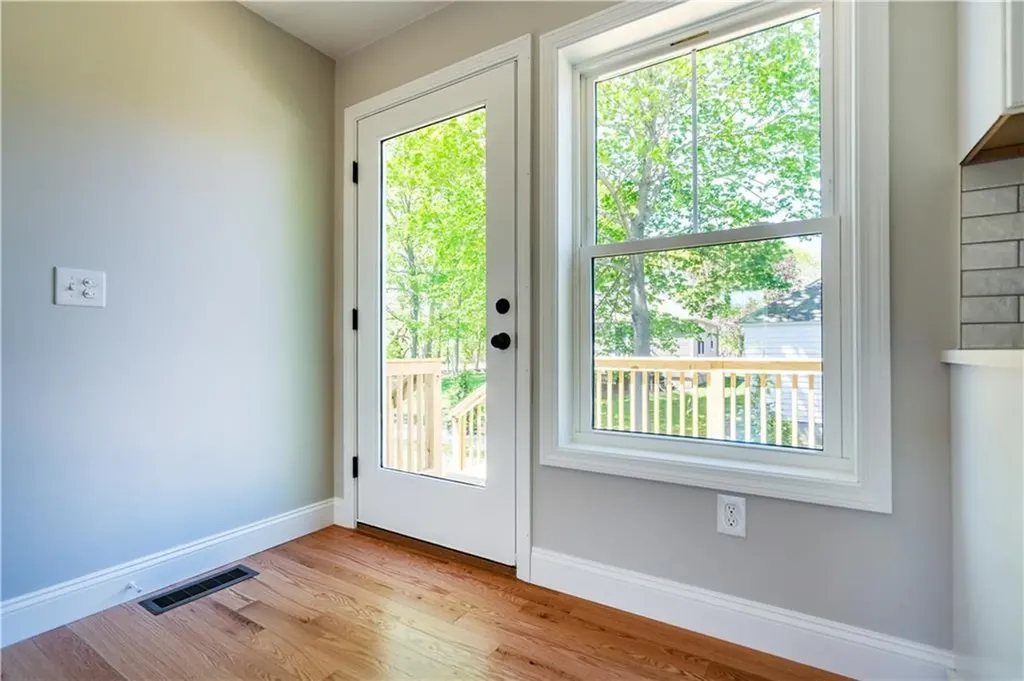83 Cadora Avenue Warwick RI 02886