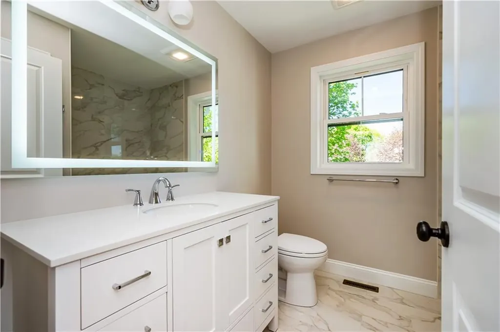 83 Cadora Avenue Warwick RI 02886