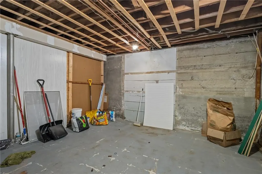 514 Robinson Street Woonsocket RI 02895