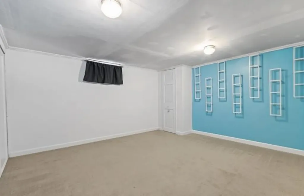 514 Robinson Street Woonsocket RI 02895