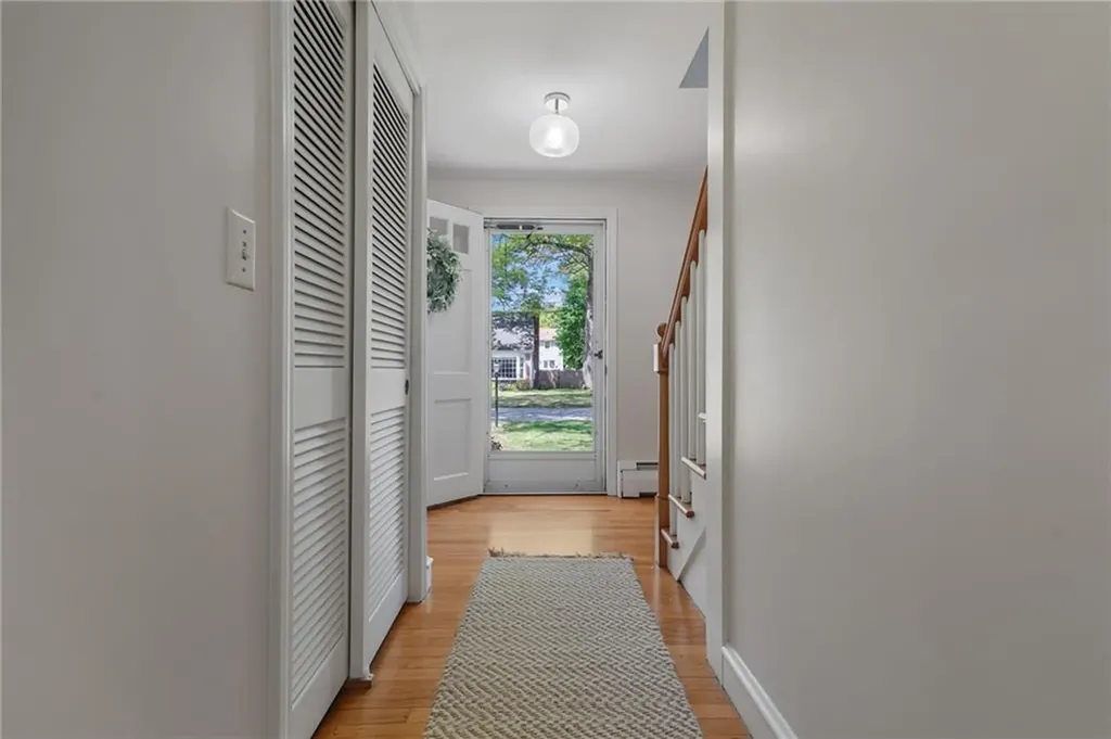 5 Indigo Road Barrington RI 02806