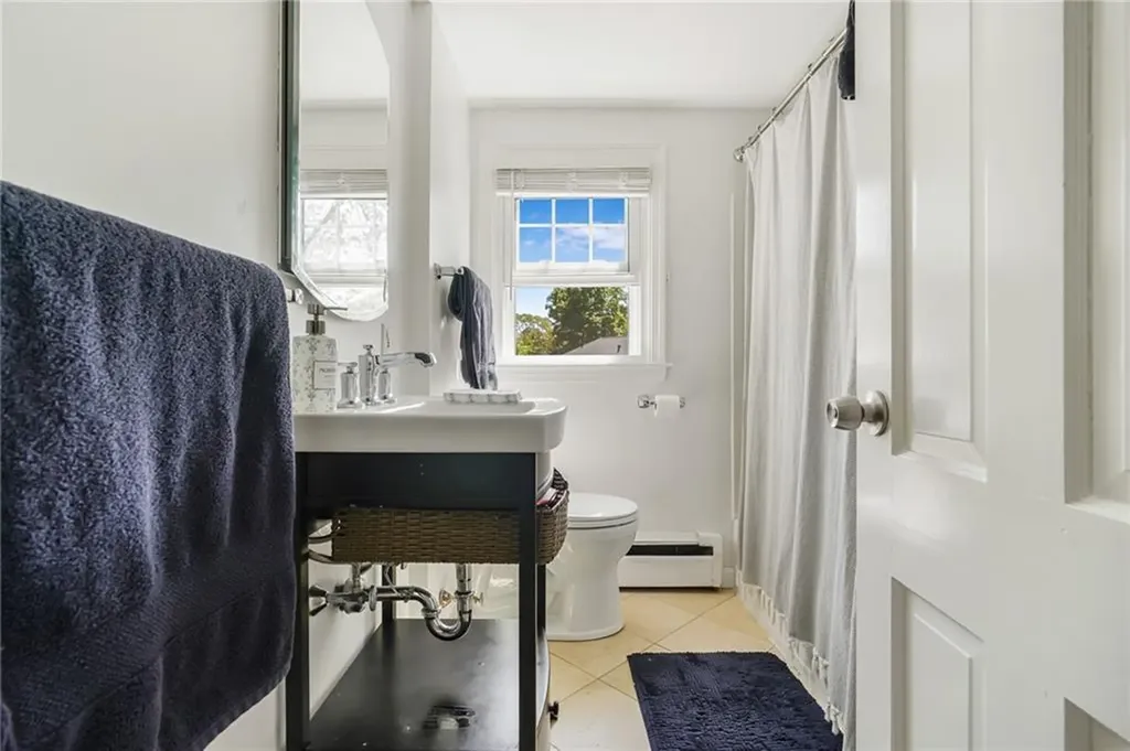 5 Indigo Road Barrington RI 02806
