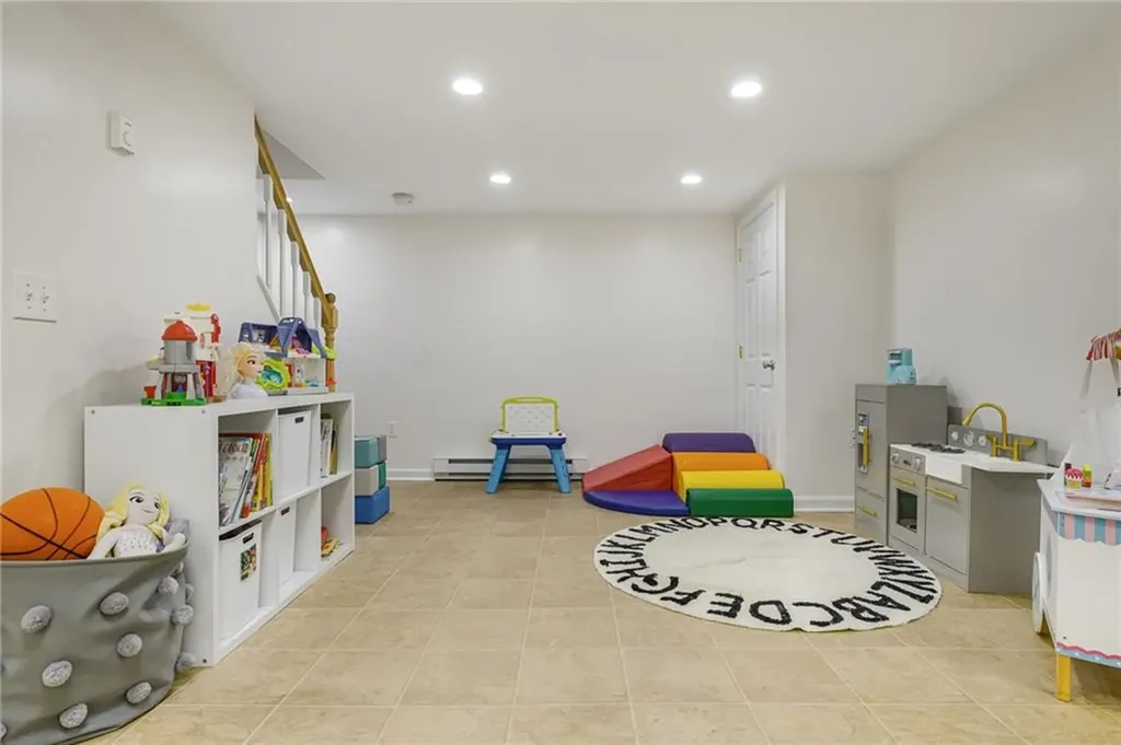 5 Indigo Road Barrington RI 02806